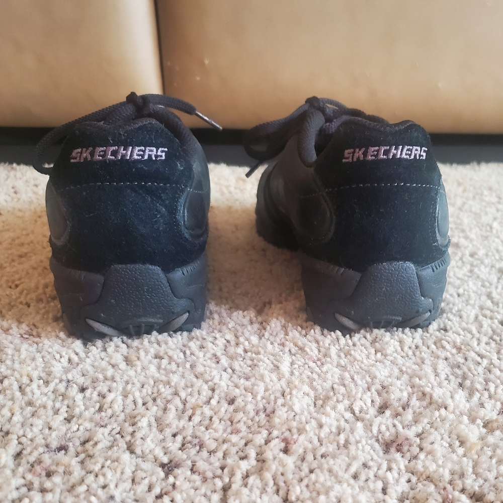 Skechers - Picture 4 of 9